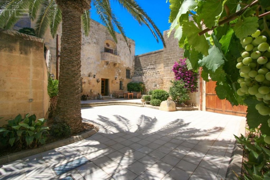 A view of an extraordinary Maltese home