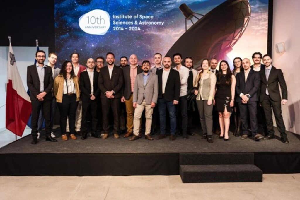 A line-up of researchers and staff at ISSA