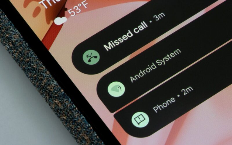 a phone showing a missed call