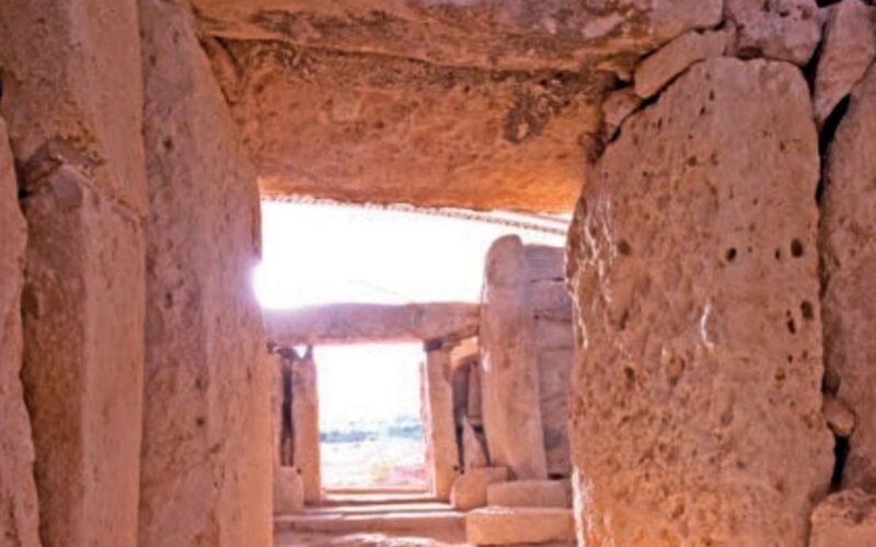 Light between ancient stones