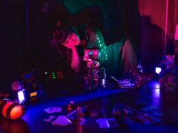 Elyse and Bob the Robot