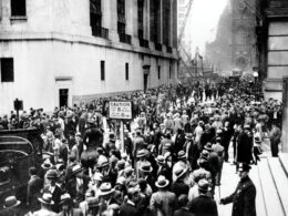A crowd gathers outside the New York Stock Exchange following the ‘Great Crash’ of October 1929.