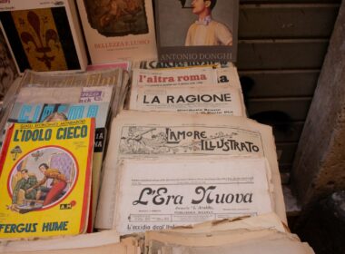 Old Italian newspapers